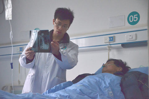 “治愈系”的候醫生：常常去幫助 總是去安慰